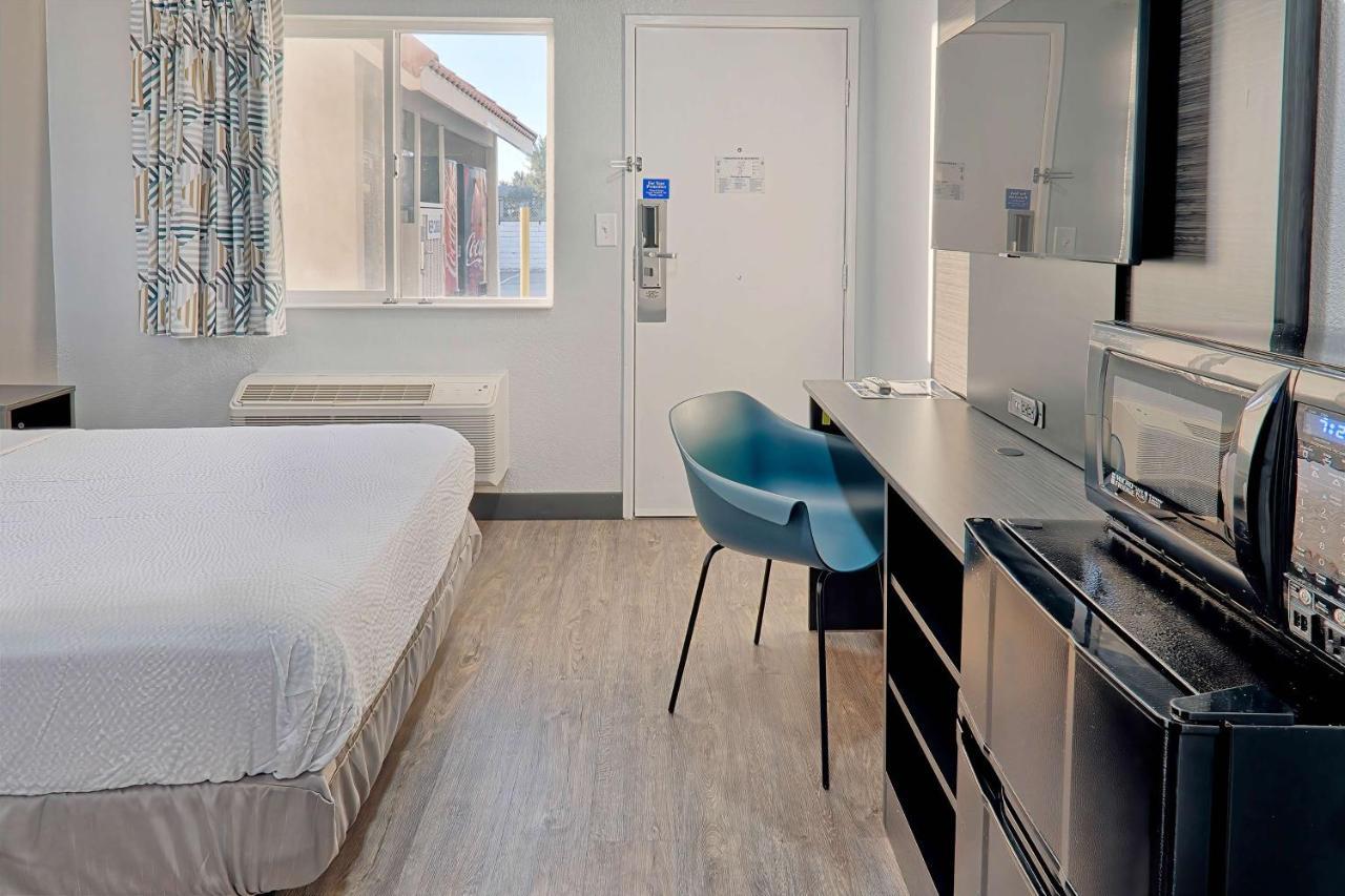 Motel 6-Lancaster, Ca Bagian luar foto